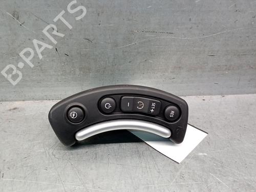 Used Steering wheel controls Steering wheel controls LAND ROVER RANGE ROVER III (L322) 3.6 D 4x4 (272 hp) 32404778 32404778