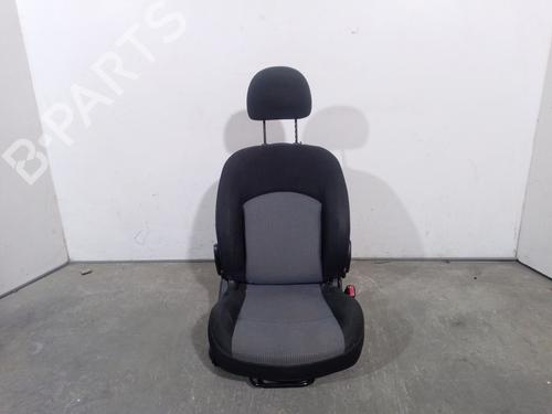 Stol høyre foran PEUGEOT 206 Hatchback (2A/C) 1.4 i (75 hp) 29268503