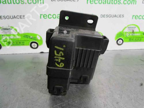 Used Fuse box HYUNDAI ELANTRA III (XD) 2.0 CRDi (113 hp) 2099617