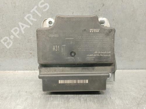 Used ECU airbags ECU airbags KIA PRO CEE'D (JD) 1.4 CVVT (100 hp) 33203768 33203768