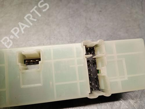 Left front window switch NISSAN QASHQAI I (J10, NJ10) 2.0 dCi | BP28672354I27 