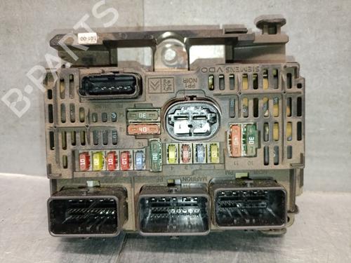 Used Fuse box Fuse box 38096754 38096754