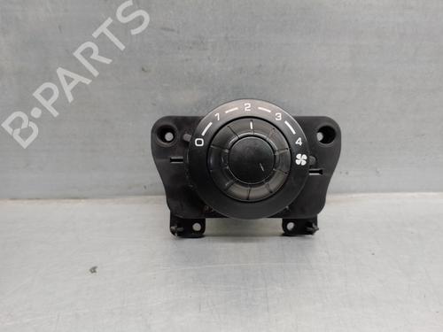 Used Climate control CITROËN C4 I Saloon 1.6 16V (109 hp) 15383630