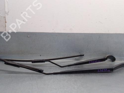 Used Front windshield wiper arm RENAULT CLIO IV (BH_) 0.9 TCe 90 (BHNF, BHMA, BHMH, BHJK, BHJR) (90 hp) 29239310