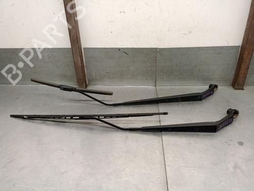 Used Front windshield wiper arm Front windshield wiper arm 38311923 38311923