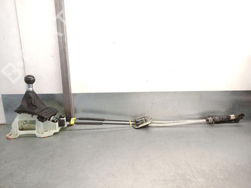 Used Gear lever KIA STONIC (YB) 1.2 CVVT (84 hp) 27199496