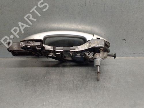 Front left exterior door handle VW PASSAT B6 (3C2) 2.0 TDI 16V | BP30168767C128