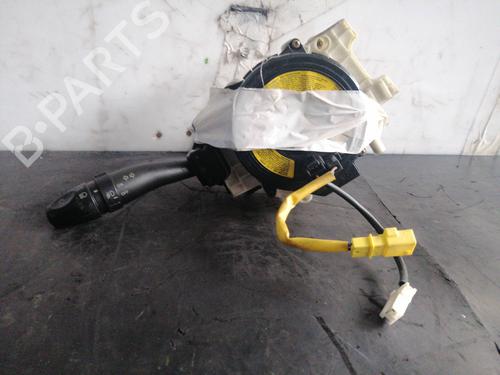 Used Headlight switch HYUNDAI SONATA IV (EF) 2.0 16V (131 hp) 2340848