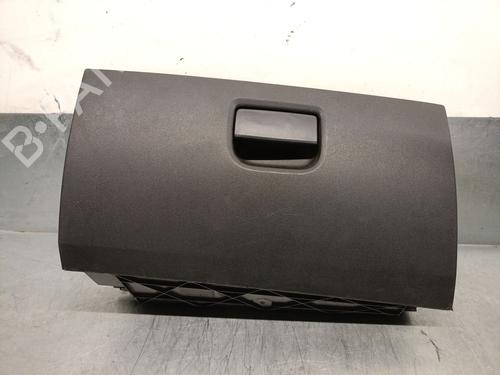 Used Glove box FIAT GRANDE PUNTO (199_) 1.3 D Multijet (75 hp) 23041267