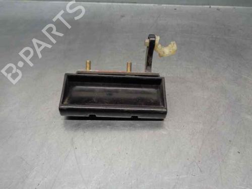 Used Tailgate handle MITSUBISHI SPACE WAGON (N9_W, N8_W) 2.0 (133 hp) 8284456