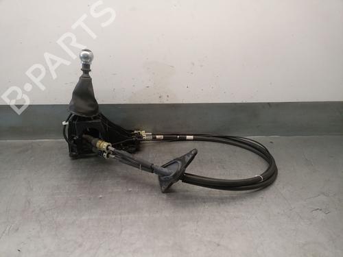 Used Gear lever RENAULT TWINGO III (BCM_, BCA_) 0.9 TCe 90 (BCM9, BCM2) (90 hp) 29488903