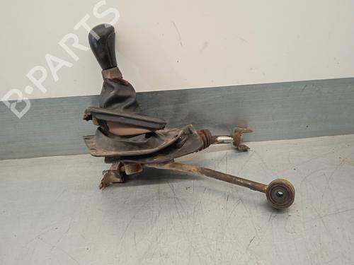 Used Gear lever SUBARU FORESTER (SG_) 2.0 X AWD (SG5) (158 hp) 12561021