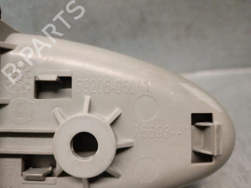 Front left interior door handle TOYOTA AVENSIS Saloon (_T27_) 2.0 D-4D (WWT271_) | BP30594173I13