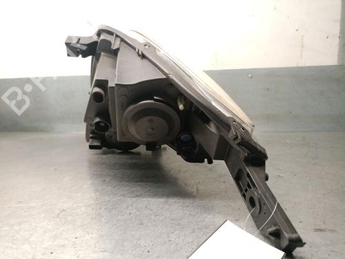 Left headlight PEUGEOT 2008 I (CU_) 1.2 THP 110 / PureTech 110 | BP32363187C28 