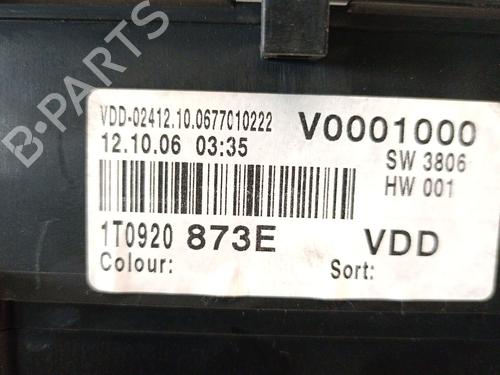 Instrument cluster VW TOURAN (1T1, 1T2) 2.0 TDI | BP27668439C47 