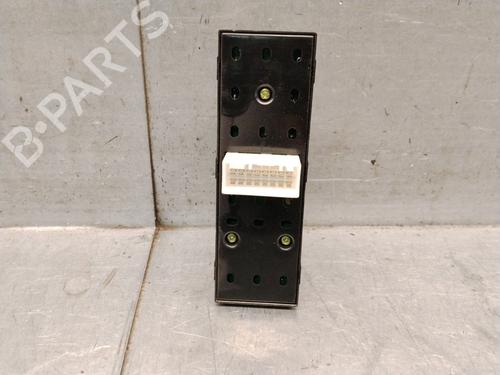 Left front window switch KIA SORENTO I (JC) 2.5 CRDi 4WD | BP39470751I27 - Image 2