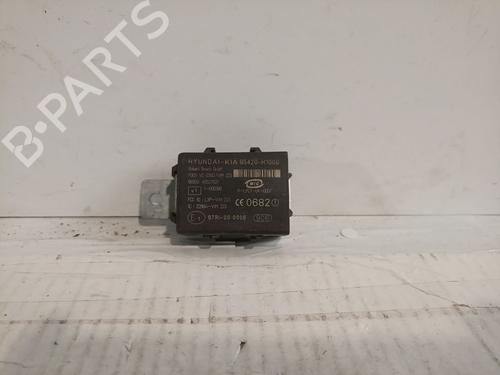 Used Control unit KIA CARENS III MPV (UN) 2.0 CRDi 140 (140 hp) 22995927