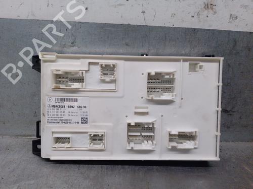 Used Fuse box Fuse box MERCEDES-BENZ A-CLASS (W176) A 45 AMG 4-matic (176.052) (360 hp) 39611864 39611864