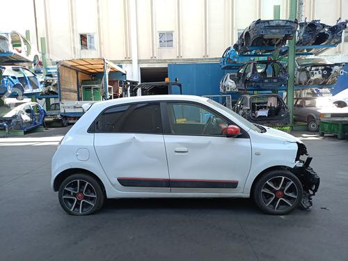 Grill RENAULT TWINGO III (BCM_, BCA_) 0.9 TCe 90 (BCM9, BCM2) | BP38255395C40 - Image 9