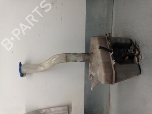 Used Windscreen washer tank HYUNDAI TUCSON (JM) 2.0 (141 hp) 13661320