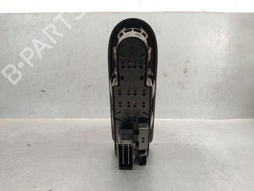 Left front window switch CITROËN C3 II (SC_) 1.2 VTi 82 | BP32109300I27 - Image 2