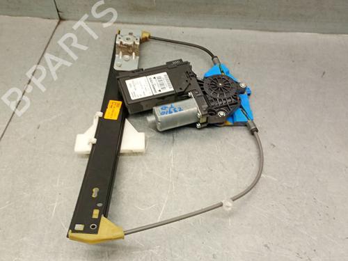 Rudehejsemekanisme Højre bagtil AUDI A4 B7 (8EC) 2.0 TDI 16V (140 hp) 30562484