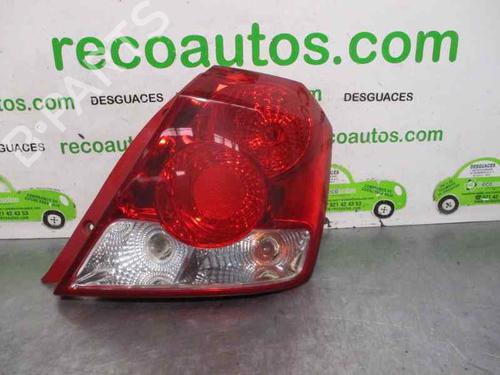 Used Right taillight CHEVROLET AVEO / KALOS Hatchback (T200) 1.4 16V (94 hp) 3202742