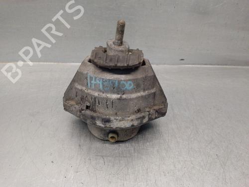 Used Engine mount BMW 5 (E60) 525 d (163 hp) 15400099