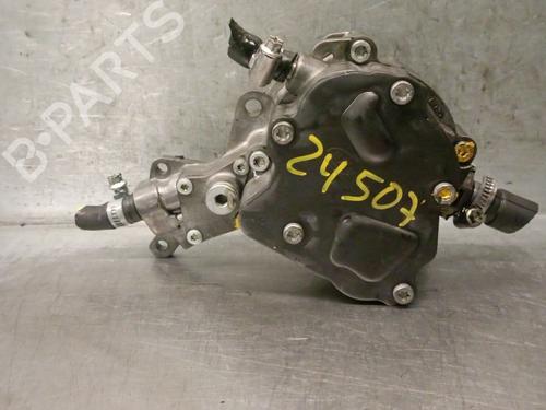 Bomba de vacío VW GOLF IV (1J1) 1.9 TDI (90 hp) 31810984