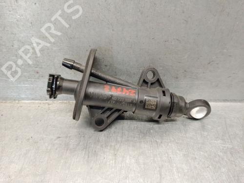 Used Clutch slave cylinder Clutch slave cylinder VW CRAFTER Van (SY_, SX_) 2.0 TDI FWD (SYB, SYC, SYD) (102 hp) 33294069 33294069