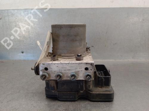 Used ABS pump MERCEDES-BENZ VITO Van (W447) 109 CDI (447.601, 447.603, 447.605) (88 hp) 31753107