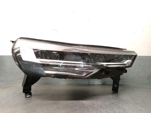 Used Right headlight RENAULT CAPTUR II (HF_) TCe 90 (HFM6) (91 hp) 32043873
