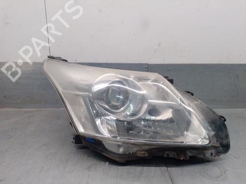 Used Right headlight TOYOTA AVENSIS Estate (_T27_) 2.0 D-4D (ADT270_, ADT270R) (126 hp) 31572187