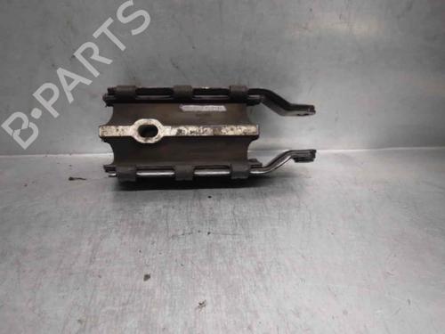Used Engine mount VOLVO V60 I (155) D3 / D4 (163 hp) 16087349