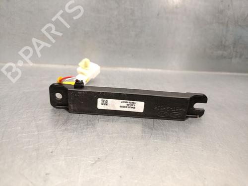 Used Antenna/Base HYUNDAI TUCSON (TL, TLE) 1.6 CRDi (116 hp) 25792523
