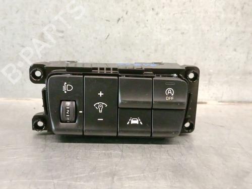 Used Switch KIA SPORTAGE IV (QL, QLE) 1.6 CRDi (136 hp) 27273374