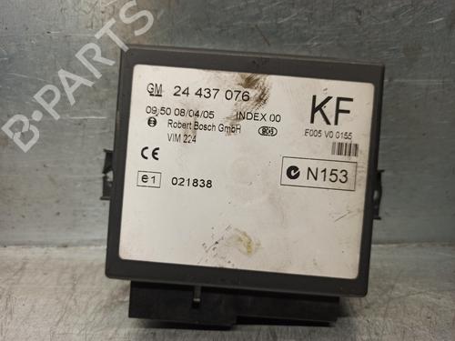 Used Comfort control module OPEL ZAFIRA A MPV (T98) 1.8 16V (F75) (125 hp) 10551760