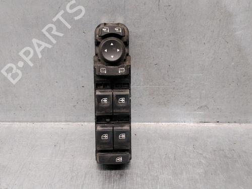 Used Left front window switch Left front window switch RENAULT LAGUNA III (BT0/1) 2.0 dCi (BT01, BT08, BT09, BT0E, BT0K, BT12, BT1C, BT1D,... (150 hp) 39950467 39950467