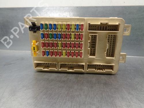 Used Fuse box Fuse box 9278252 9278252