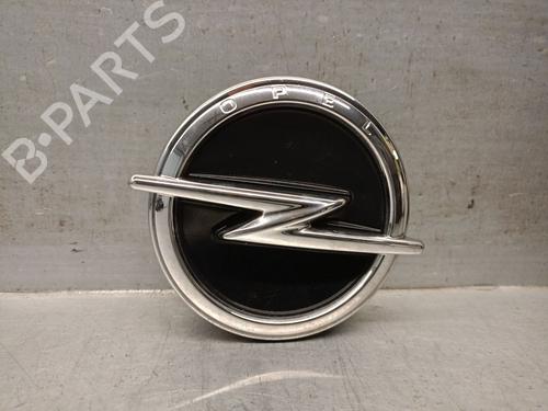 Used Tailgate handle OPEL CORSA F (P2JO) CORSA-e (68) (136 hp) 26132647