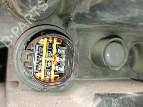 Right headlight KIA CARENS IV 1.7 CRDi | BP31802848C29