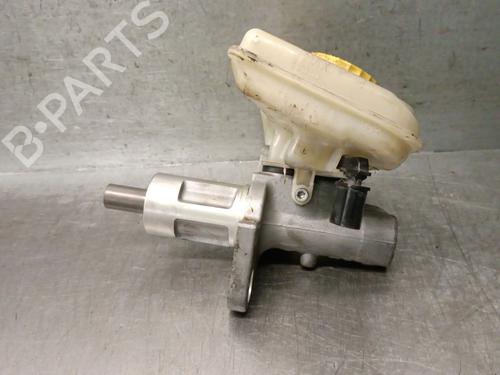Used Brake master cylinder AUDI A4 B7 (8EC) 2.0 TDI 16V (140 hp) 30598008