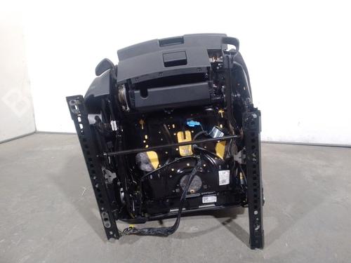 Right front seat AUDI A3 Sportback (8VA, 8VF) 1.6 TDI | BP28600944C16 