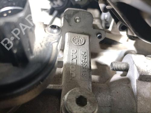 Engine VOLVO V40 Hatchback (525) D2 | BP32338403M1