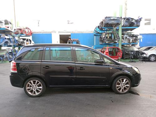 Left mirror OPEL ZAFIRA / ZAFIRA FAMILY B (A05) 1.9 CDTI (M75) | BP31068529C26 