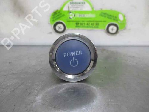 Used Switch TOYOTA YARIS (_P13_) 1.5 Hybrid (NHP130_, NHP130) (101 hp) 20254790