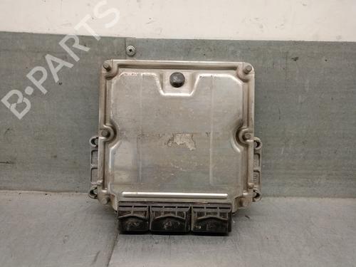 engine-control-unit-ecu-renault-scenic-i-mpv-ja01_-fa0_-1999-2000-2001-2002-2003-2004-2005-2006-2007-2008-2009-2010-31590499 main image