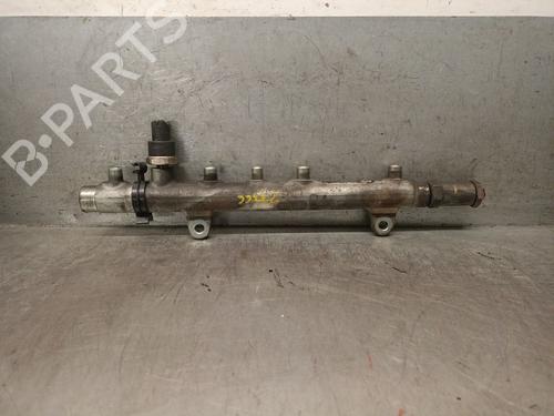 Used Injection rail RENAULT LAGUNA II (BG0/1_) 1.9 dCi (BG08, BG0G) (120 hp) 28163329
