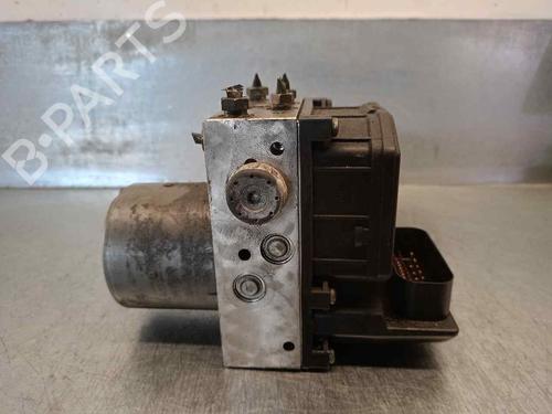 Abs pomp JAGUAR X-TYPE I (X400) 2.0 D (130 hp) 18458708