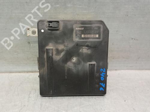 Used Fuse box RENAULT SCÉNIC II (JM0/1_) 1.9 dCi (JM0G, JM12, JM1G, JM2C) (120 hp) 30598022
